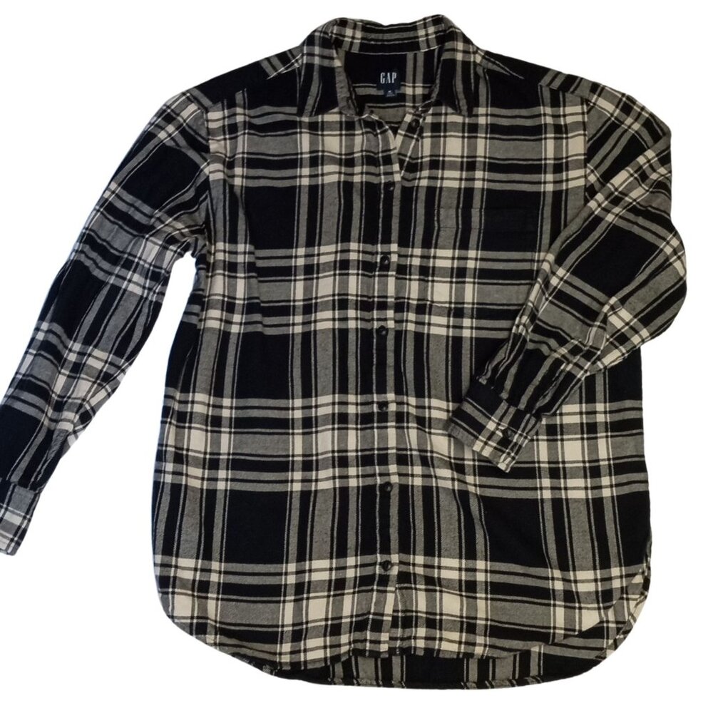 GAP Flannel Shirt Top Women’s Size Tall M Plaid Black Button Up Long Sleeve